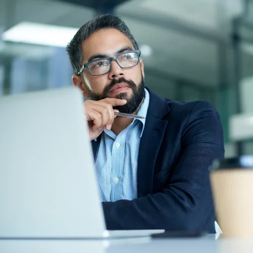 EM-BLOG-education-vs-experience-1180357593